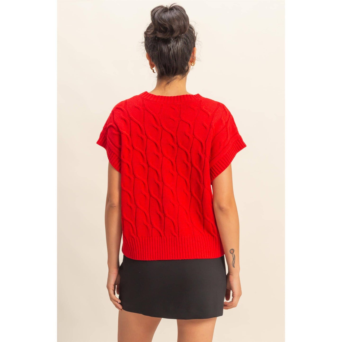 Oversized Cable Knit Sweater Vest